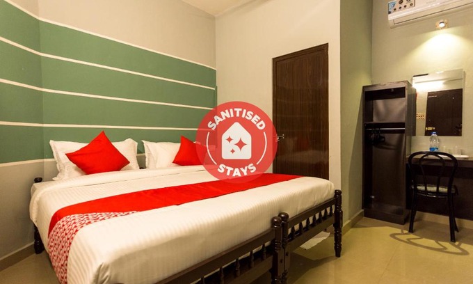 Nedumbassery Hotel | OYO 15598 Cochin Airport Hotel