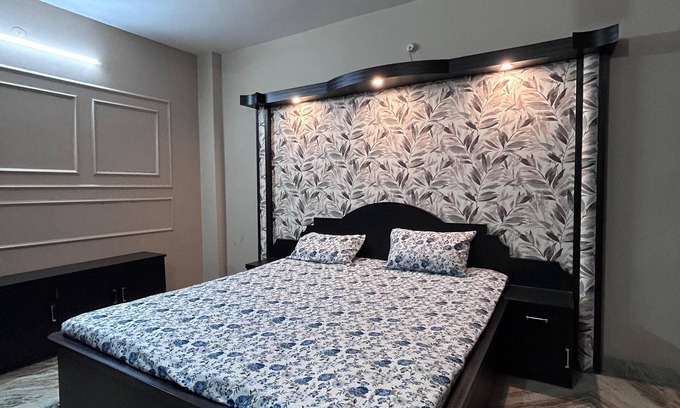 Varanasi Apartment | Peaceful & Spiritual Stay Near Kashi Vishwanath