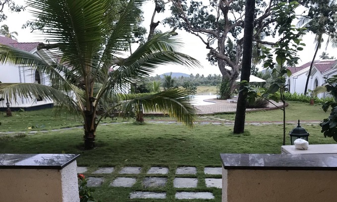 Siolim Apartment | Pool Facing fully furnished one bedroom Apartment in Riviera Sapphire Bg-05