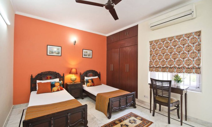 Hauz Khas Resort | Private room ∙ 3 guests