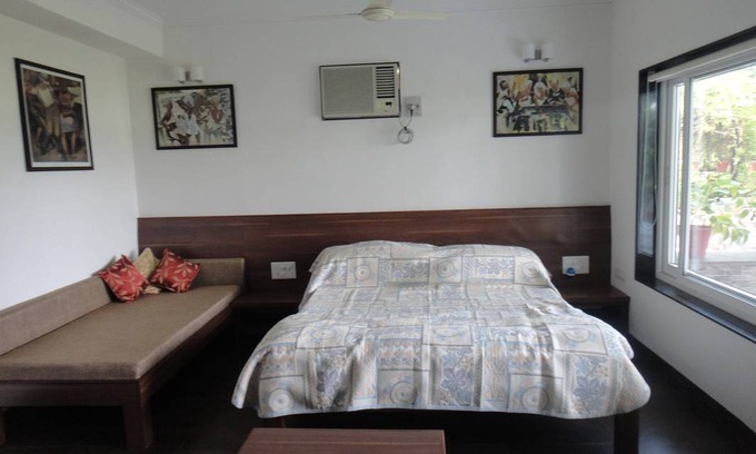 Bhopal Resort | Private room ∙ 3 guests