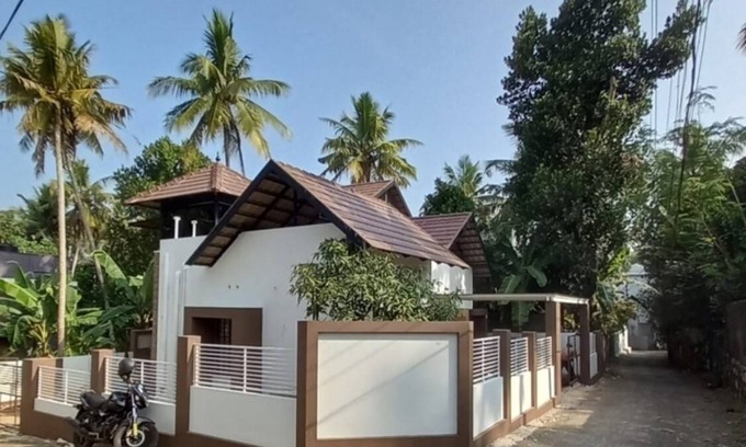 Nedumangad Resort | Private room ∙ 6 guests