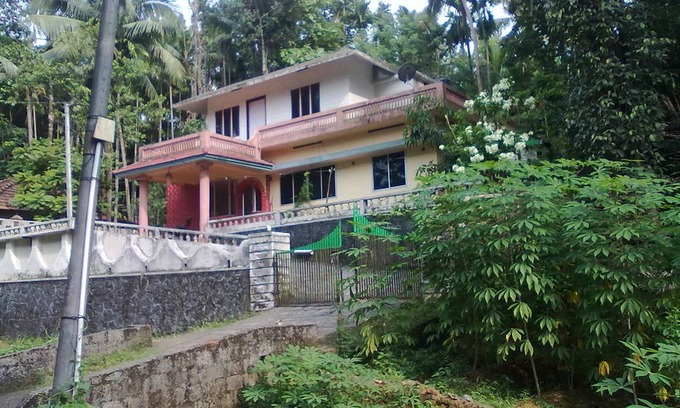 Kothamangalam Resort | Private room ∙ 3 guests