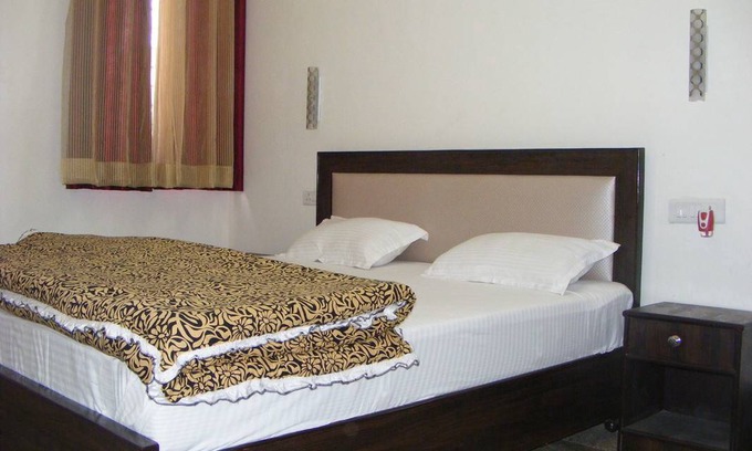 Amer Fort Road Resort | Private room ∙ 2 guests
