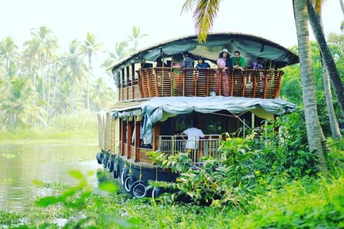 Kumarakom House | Rajahamsam Houseboat