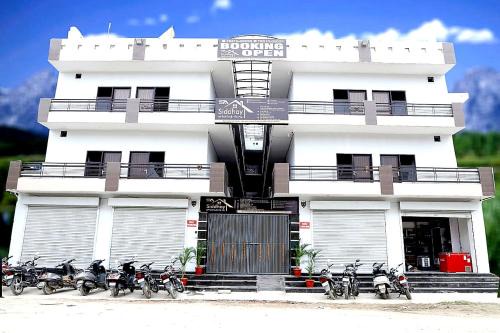 Phagwara Hostel | SIDDHAY APPARTMENTS - PG & HOTEL- For Students, Faculties & Family