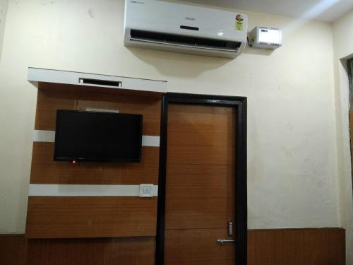 Paharganj House | Silver Palace Hotel