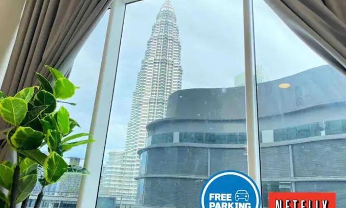 Kuala Lumpur City Centre Apartment | Sky Suites KLCC by PNUT