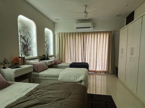 Vile Parle West Hostel | StarLivinn - Students Hostel Yearly Stays