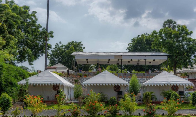 Rajpipla Other | Tent ∙ 3 guests