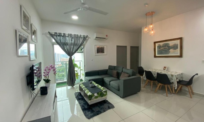 Titiwangsa Sentral Apartment | TR Residence 3R2B Serviced Apt 5-6pax HKL,IJN,PWTC KL