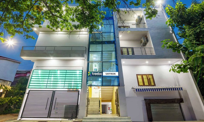 Phulpur Hotel | Treebo Saffron