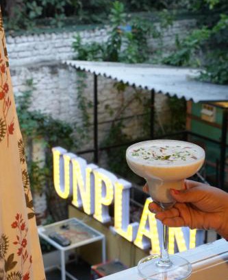 Lake Swaroop Sagar Hostel | Unplanned Hostel Udaipur