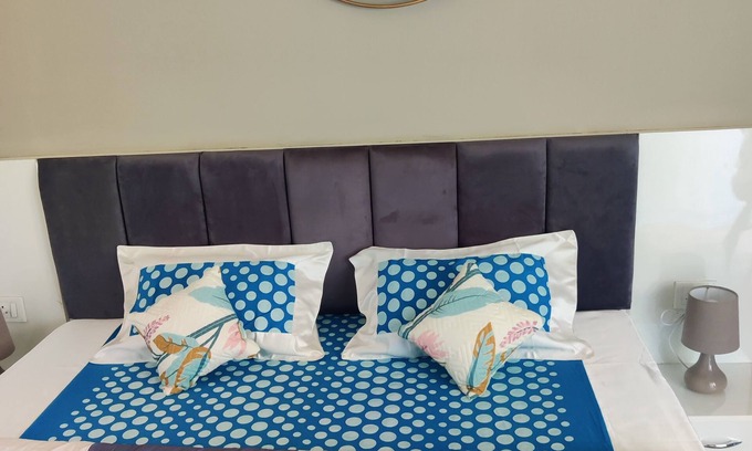 Greater Noida Apartment | Urban Apartment near Expo Mart