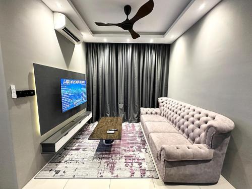 Kampung Puah Seberang Apartment | Urban Stay Vista Sentul FREE RIDE MOTORBIKE