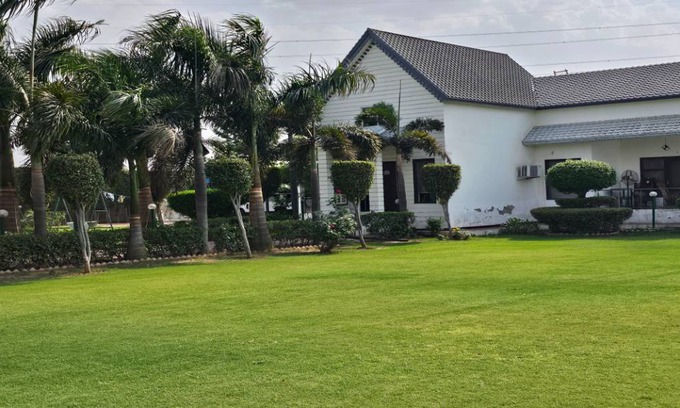 Gurugram Villa | Villa ∙ 3 bedrooms ∙ 8 guests