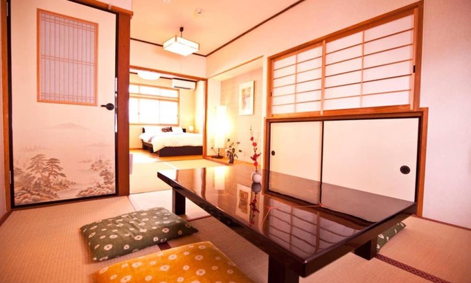 Nakagyo Ward Villa | Yadoya shichifuku neko