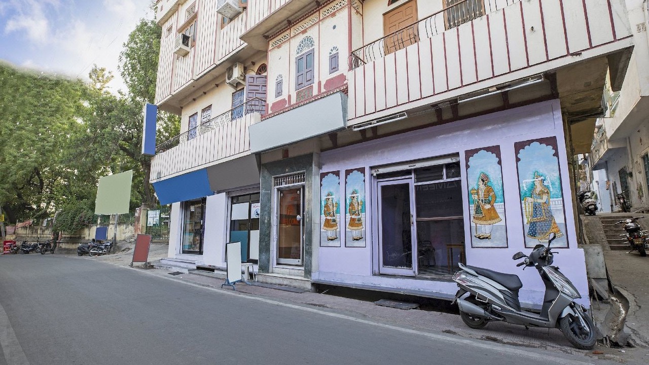 Photo of Buildings in Udaipur City Centre