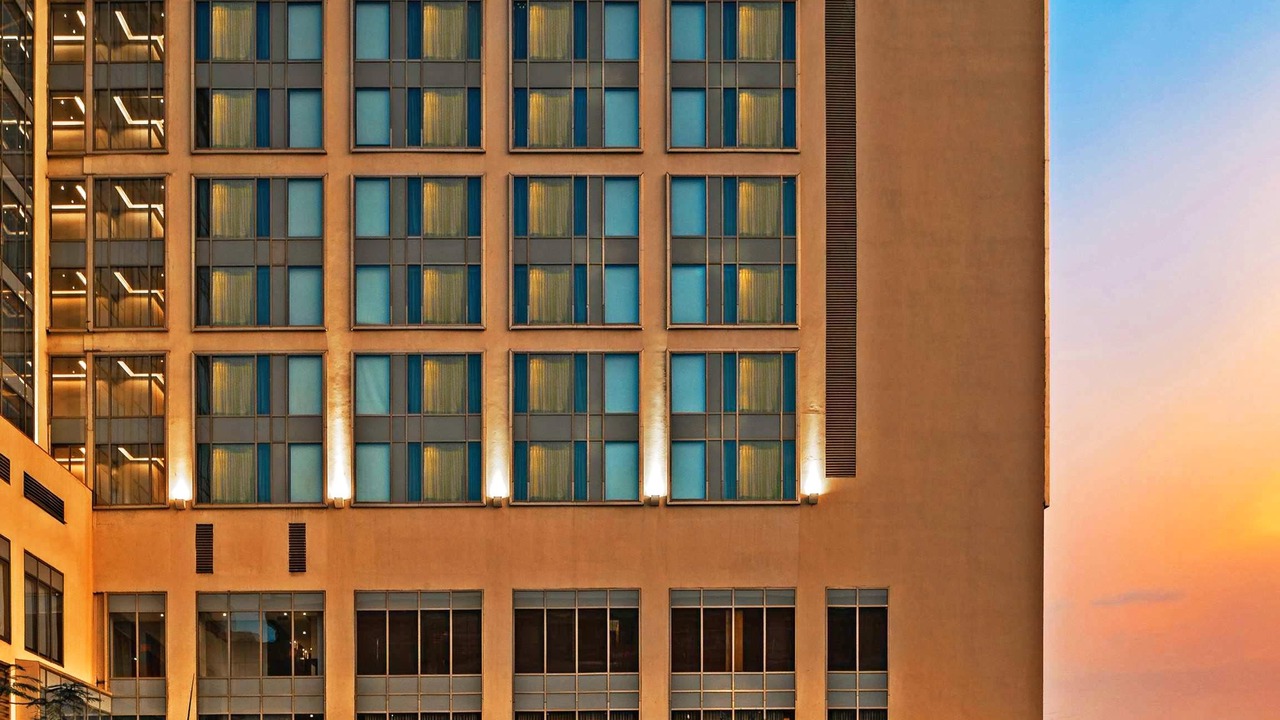 Photo of Buildings in Vastrapur