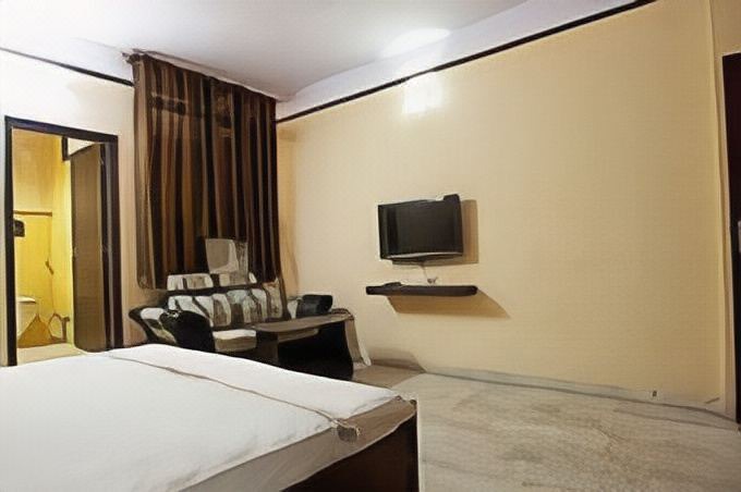 Photo of Bedroom in Raja Park