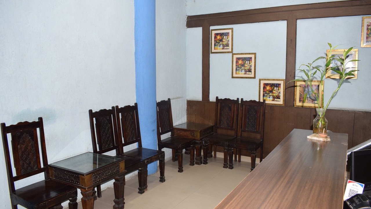 Photo of Livingroom in Raja Park