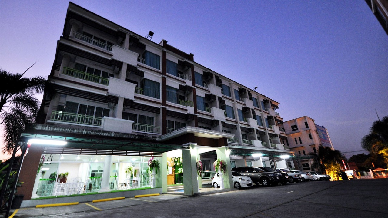 Photo of Buildings in Ratsada