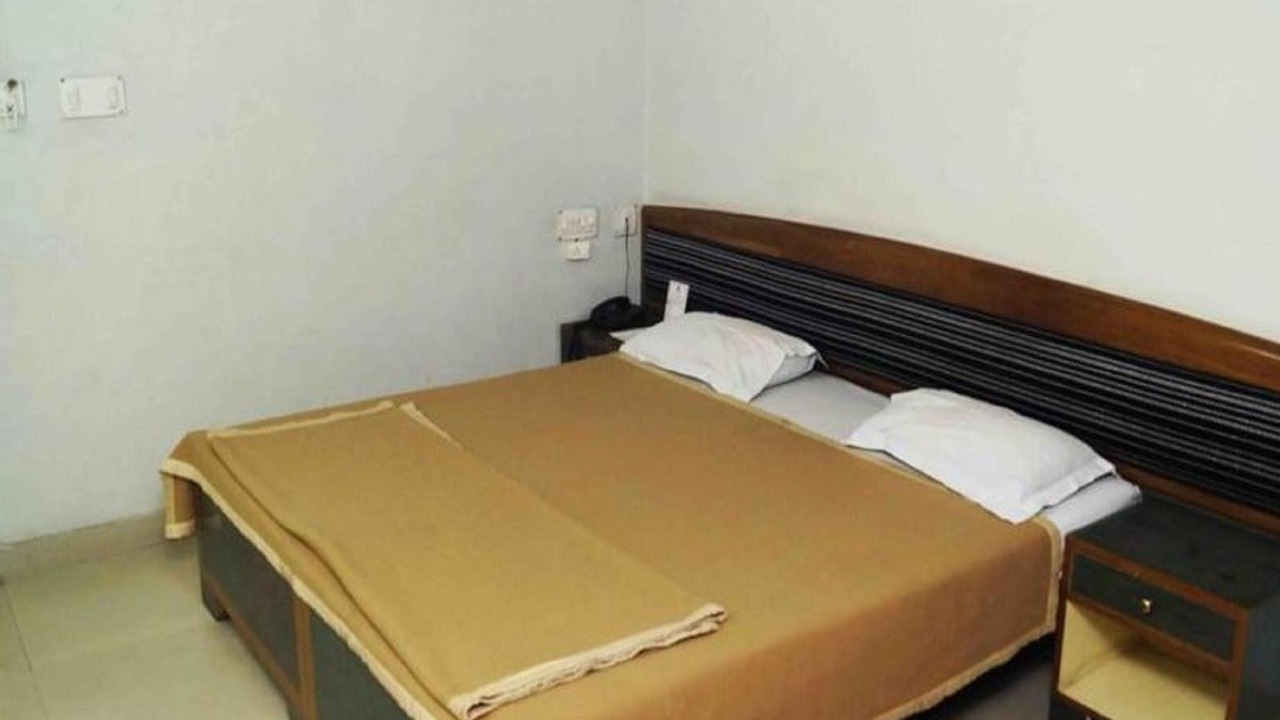 Photo of Bedroom in Sindhi Camp