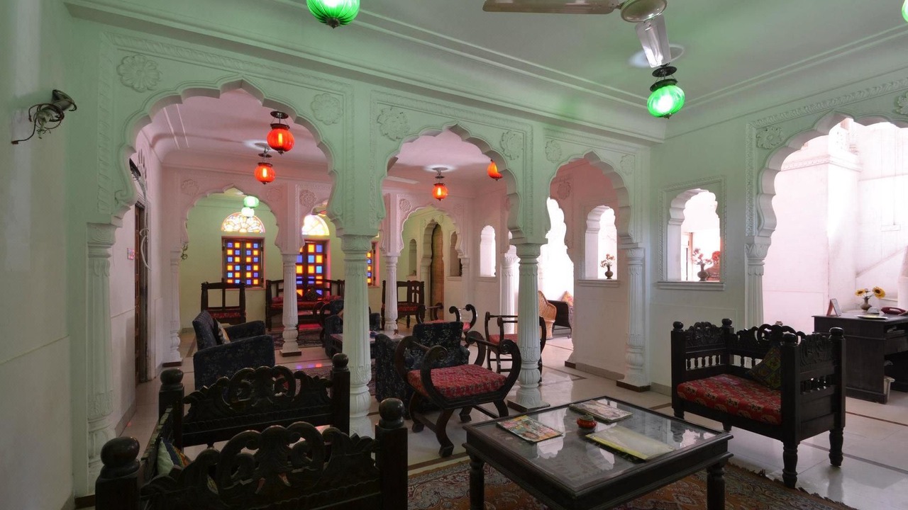 Photo of Livingroom in Pink City