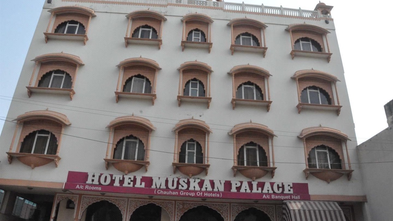 Photo of Buildings in Sindhi Camp
