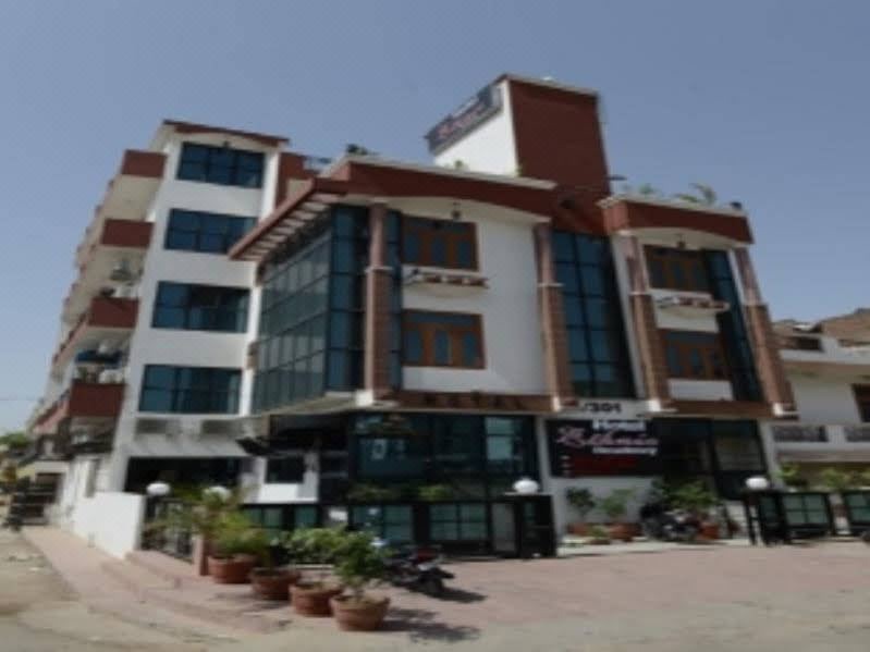 Photo of Buildings in Malviya Nagar