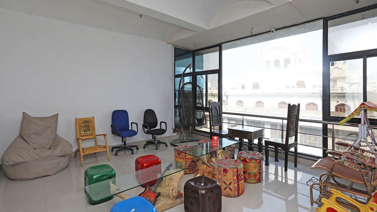 Photo of Livingroom in Raja Park