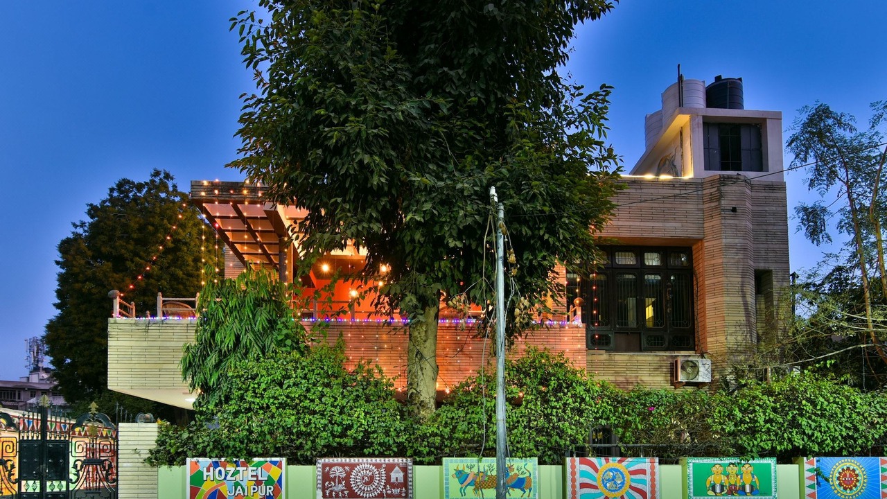 Photo of Buildings in Bani Park