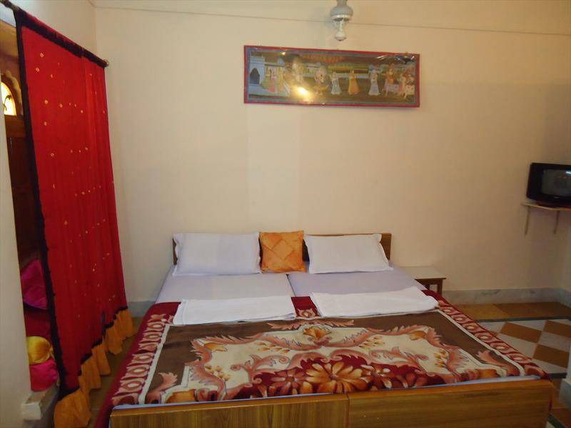 Photo of Bedroom in Amar Sagar Pol