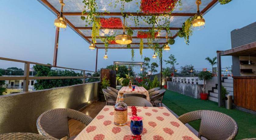 Photo of Patio Balcony in C-Scheme