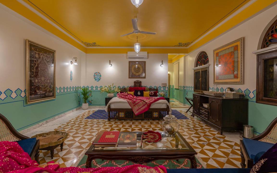 Photo of Livingroom in Pink City