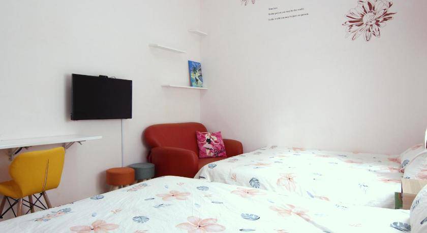 Photo of Bedroom in East District
