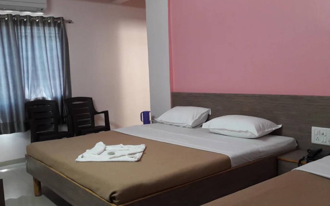 Photo of Bedroom in Daulatabad