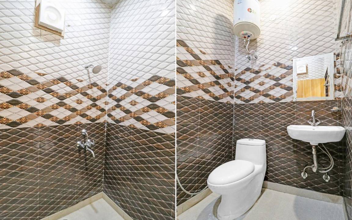 Photo of Bathroom in Pashim Vihar