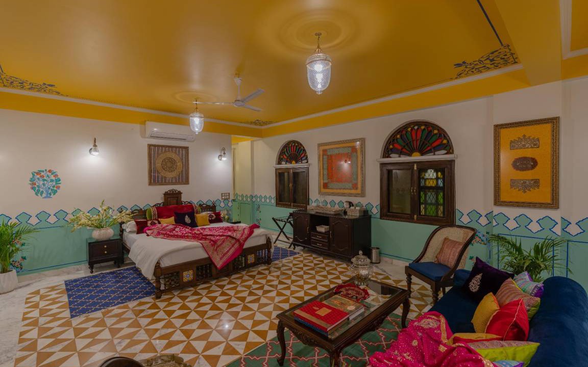 Photo of Livingroom in Pink City