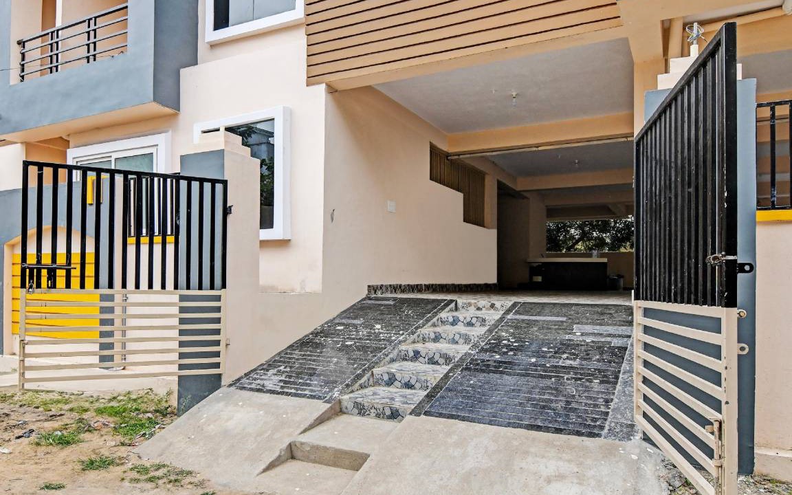 Photo of Buildings in Brahmapur