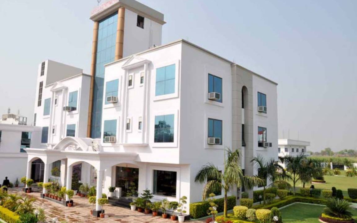 Photo of Buildings in Varanasi