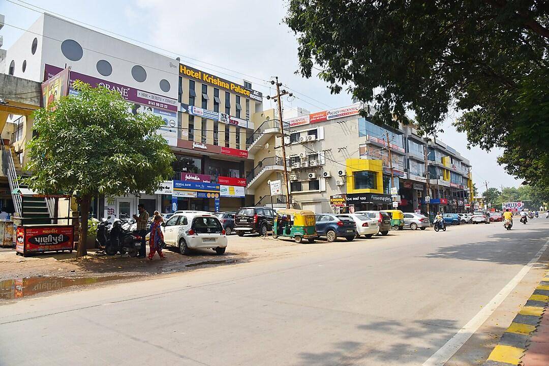 Photo of Buildings in Vallabh Vidhyanagar