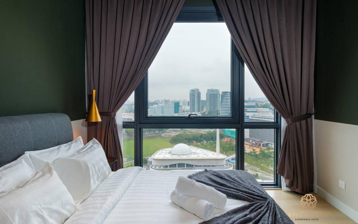 Photo of Bedroom in Mid Valley City