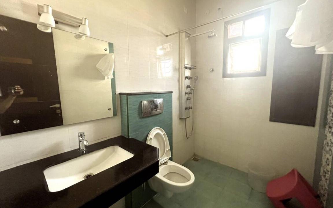 Photo of Bathroom in Palavakkam