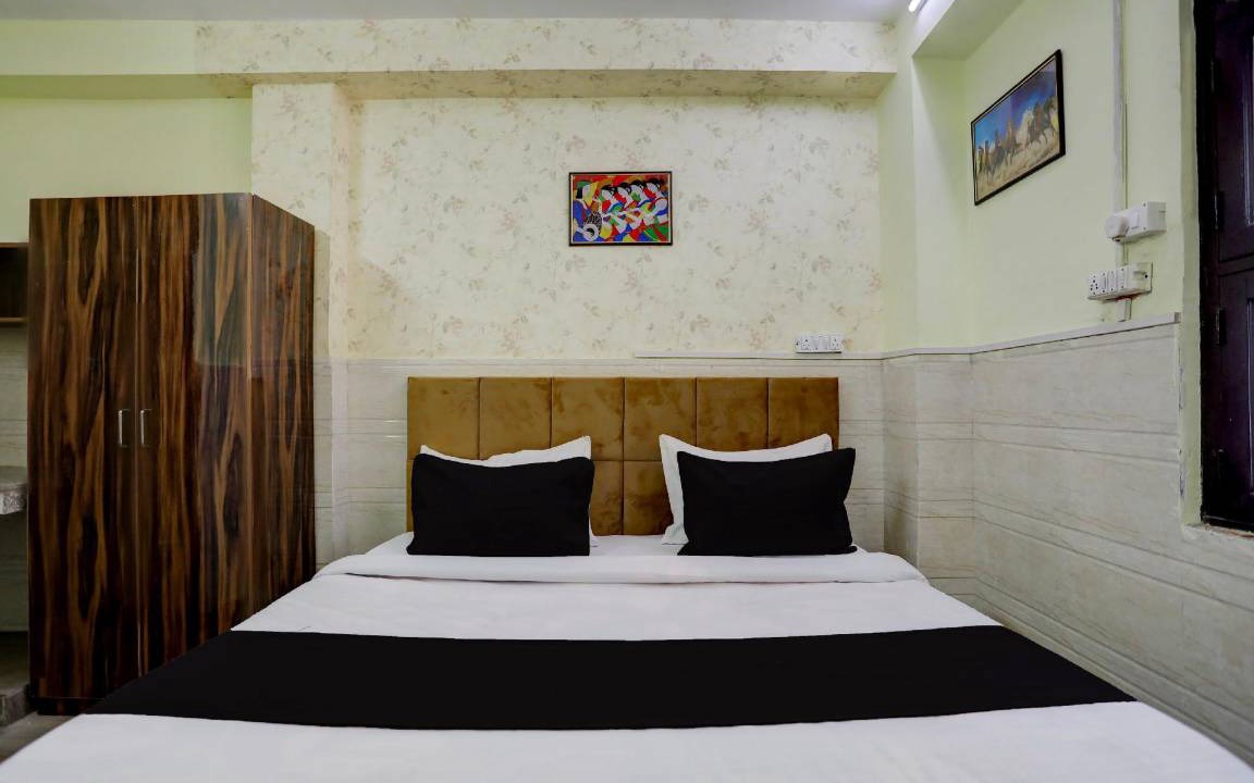 Photo of Bedroom in Sector 27
