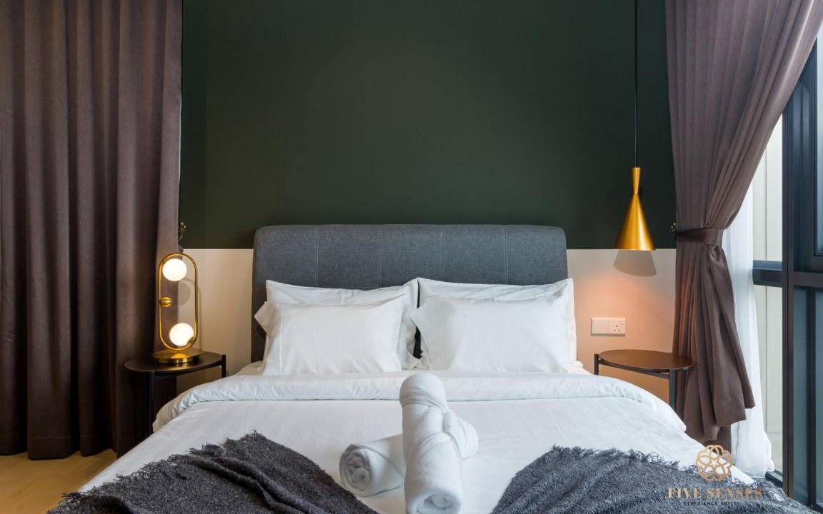 Photo of Bedroom in Mid Valley City