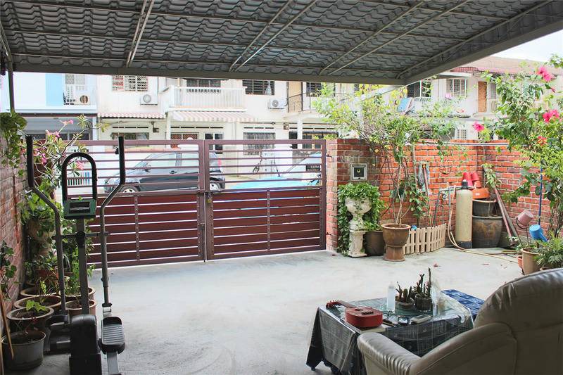 Photo of Patio Balcony in SS 2