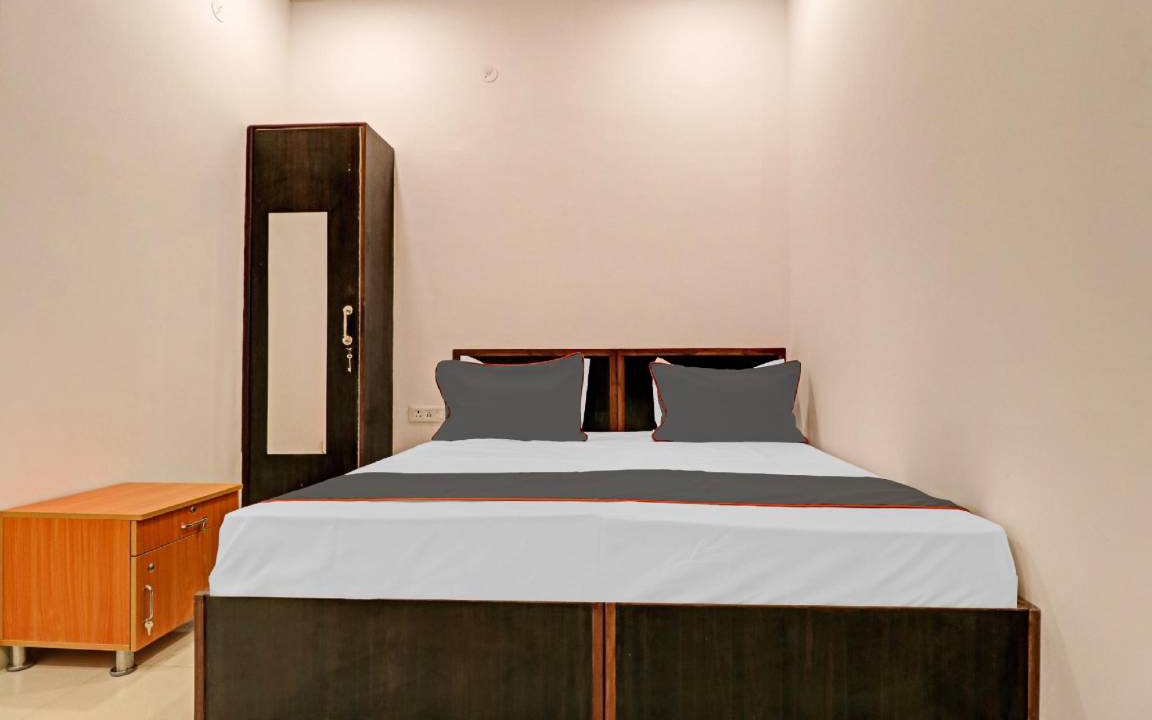 Photo of Bedroom in Pashim Vihar
