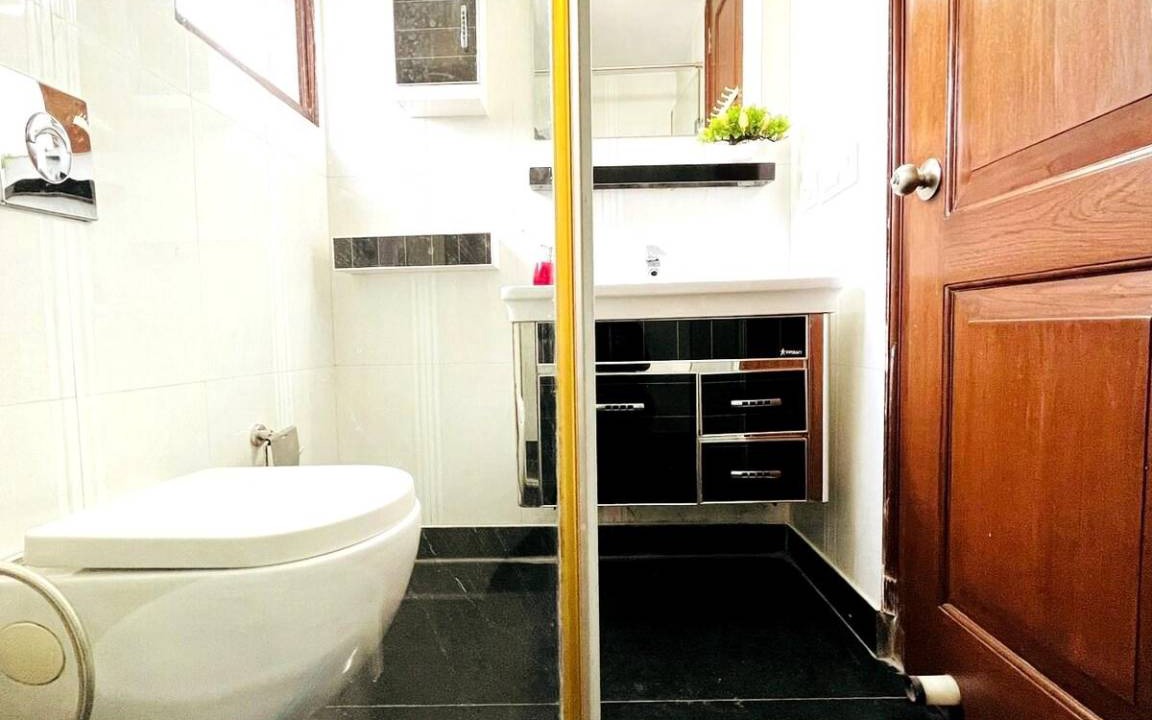 Photo of Bathroom in Sushant Lok Phase 1