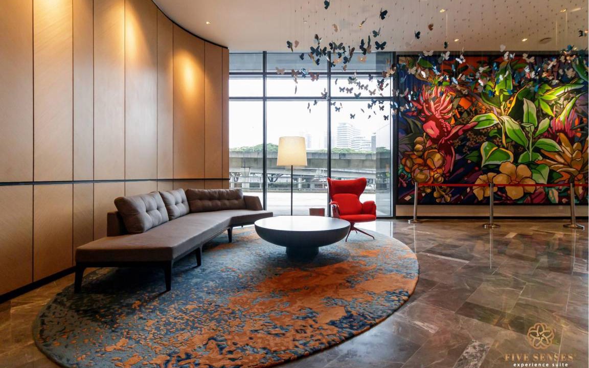 Photo of Livingroom in Mid Valley City